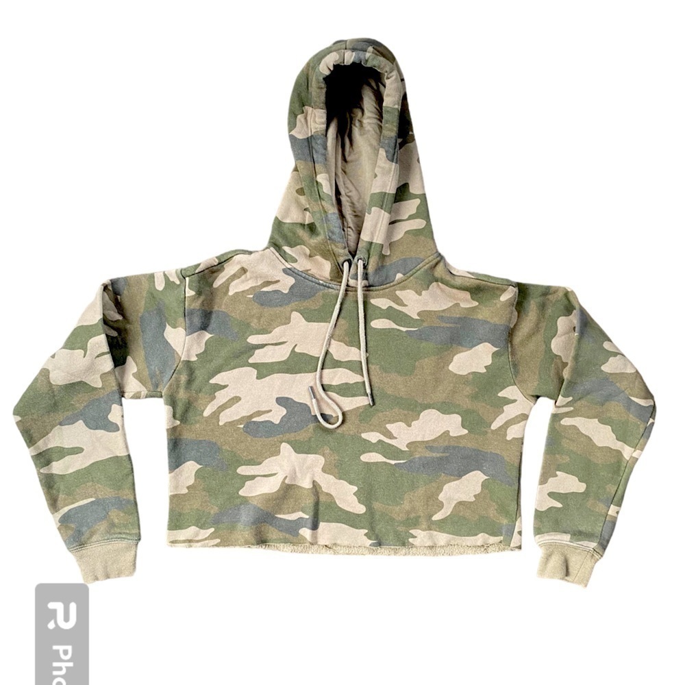 2/$15 Garage Camo Green Cropped Hoodie XS